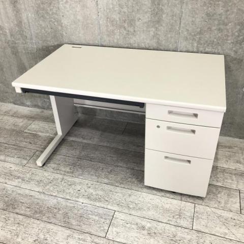 【定価約13万円】【人気シリーズの横幅1200ｍｍサイズ片袖机の入荷です！】■コクヨ製　BS　片袖机