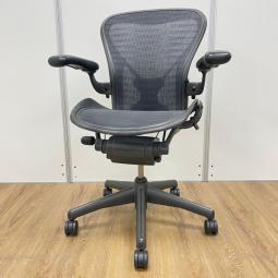 【ロット入荷】海外メーカー　ハーマンミラー製　アーロンチェア　可動肘　前傾姿勢　前傾チルト　ランバーサポート　肘付きハイバックチェア！！