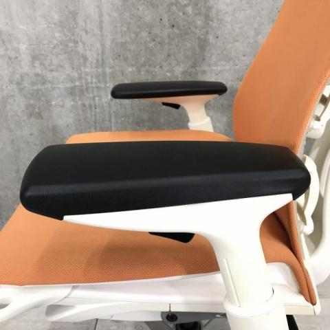 中古】エンボディチェア Herman Miller/ハーマンミラー 肘付ハイバック