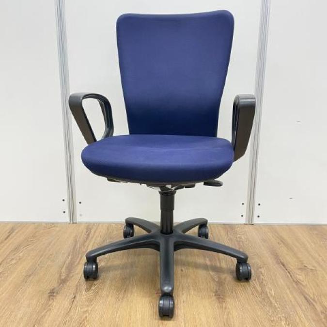 【20脚入荷！】オカムラ製カロッツァ｜ウェルネスを意識した快適な座り心地とフィット感。Aランク
                        カロッツァチェア
                                    中古
            