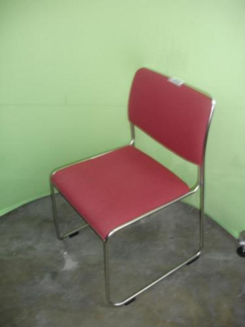 ■シンプルなつくりが人気■【優良メーカー　ＩＴＯＫＩ製スタッキングチェア】　【会議チェア】
                                    中古
            