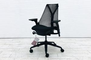【デザインで選ぶならコレ！】■HermanMiller(ハーマンミラー)　/　SAYL Chair(セイルチェア)　可動肘　ブラック　☆状態良好品！【※外部倉庫在庫品（店頭在庫無）】【OI】