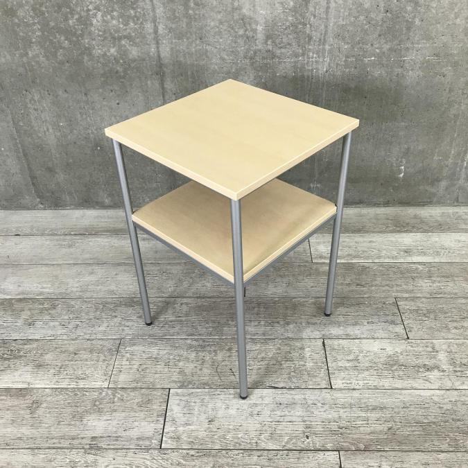 便利な電話台　コクヨ製品！
                        その他シリーズ
                                    中古
            