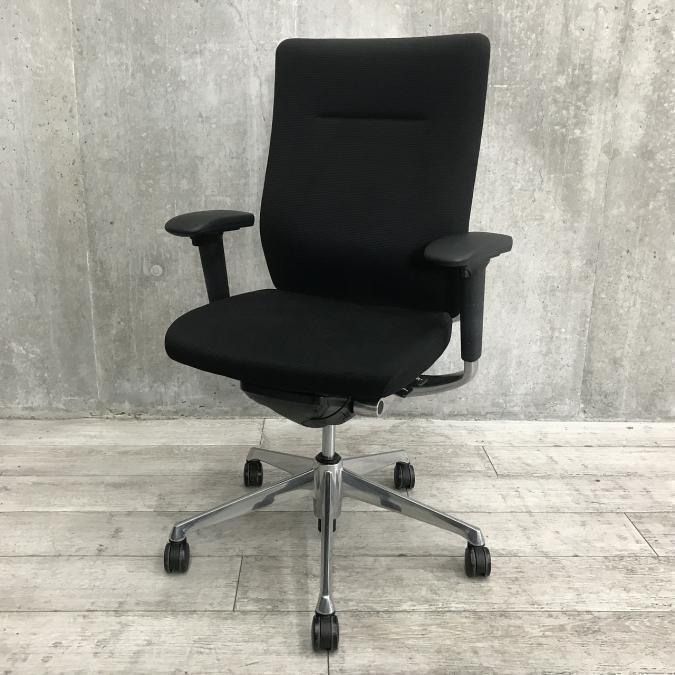 【在庫入替セール品！！】■オカムラ/コーラル/ブラック/肘付き【G2】
                        コーラルチェア
                                    中古
            