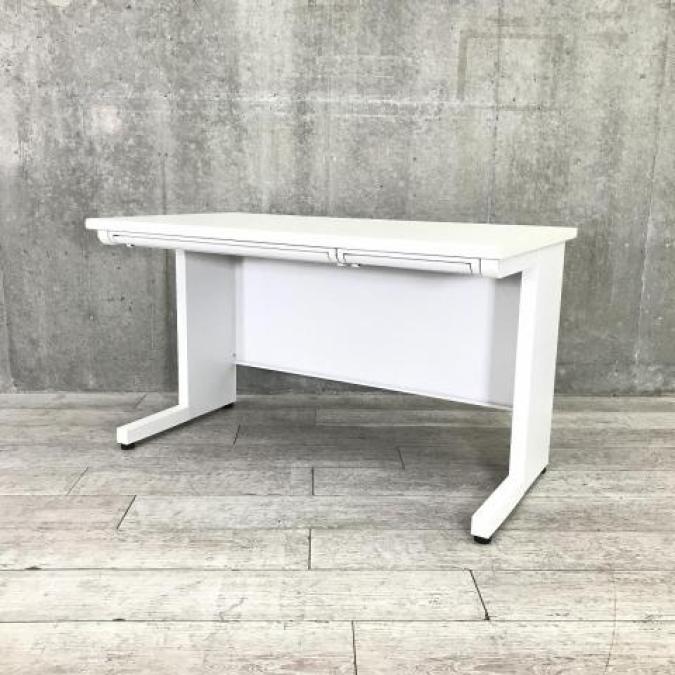 【引き出し付きのホワイト平机の入荷です！】ライオン　ETシリーズ　平机　引き出し付き　W1200　
                        その他シリーズ
                                    中古
            