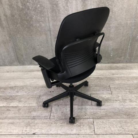 【中古】リープV2 Steelcase/スチールケース 肘付ハイバックチェア 431072