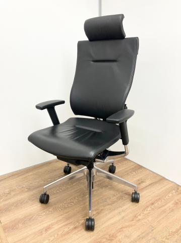 【定価40万越！？】レザー仕様のチェア入荷いたしました。中古ならではのご案内価格！●スピーナ●レザー●ブラック