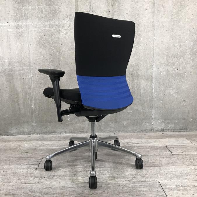 【中古美品】なごみハイバックチェア 中古】シルフィーメッシュ C685BW FMP7 オカムラ/okamura 肘付