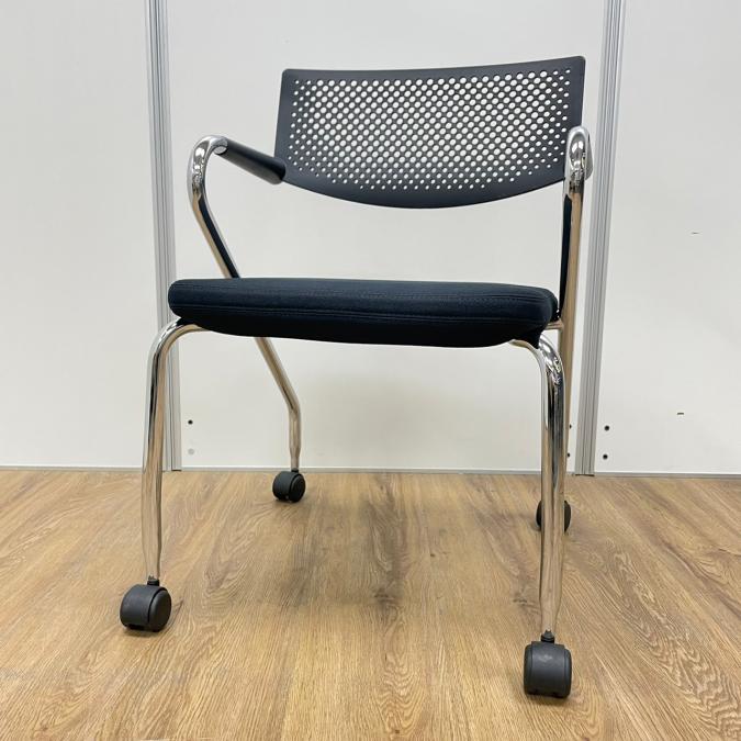 【中古】ビザロール vitra/ヴィトラ スタッキングチェア 431355 - 中古オフィス家具ならオフィスバスターズ