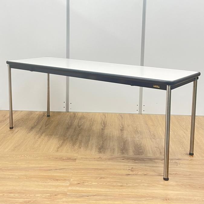 イトーキ製　DTF型　折りたたみテーブル！！
                        その他シリーズ
                                    中古
            