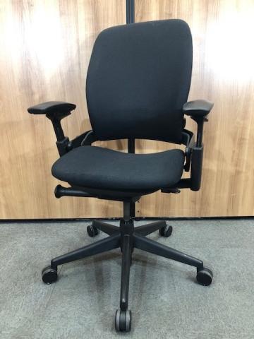 Steelcase（スチールケース）のシリーズ一覧 - 中古オフィス家具なら