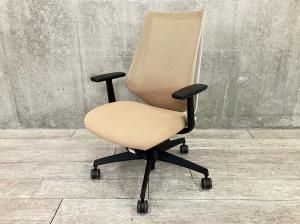 【シンプルかつ高機能！】コクヨ　デュオラ　ソフトベージュ　固定肘　【弊社管理番号：A00904639】