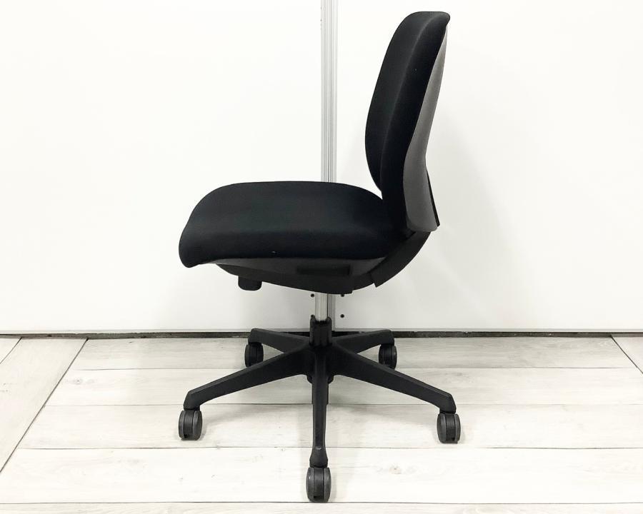 オリバックチェア　中古　ブラック 肘無ローバックチェアの格安販売 - 中古オフィス家具なら