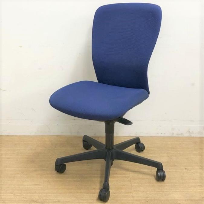 【1脚入荷！】鮮やかなブルーにシンプルでスラッとしたチェア！中古　オフィス家具
                        スラート
                                    中古
            