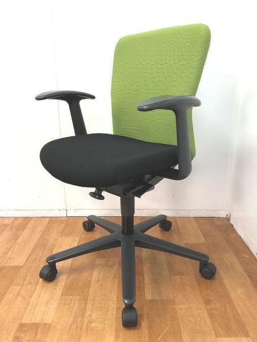 【固定肘付きミドルバックOAチェアの入荷です！！】
                        ルディオチェア
                                    中古
            