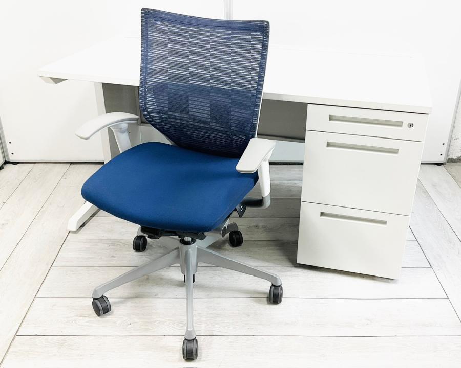 【セット商品（デスク＆チェア）】レア／人気　◆CZR／シーゼットアール　＆　◆Baron／バロン ※横浜本店撮影画像※
                        CZRデスク
                                    中古
            