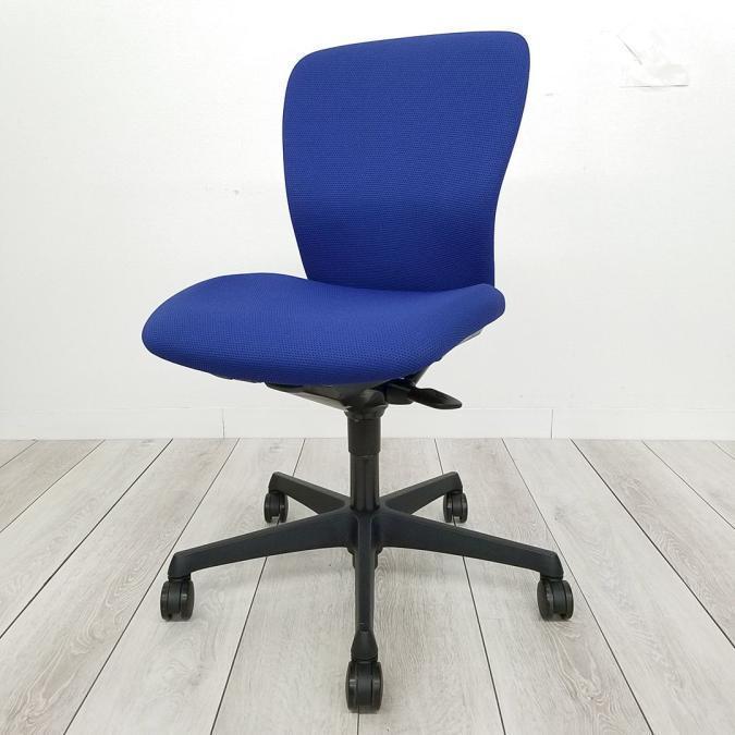 【外部倉庫在庫品】オカムラの人気オフィスチェア「スラート」！中古　オフィスチェア　okamura　sulato　ミディアムブルー【AO】
                        スラート
                                    中古
            