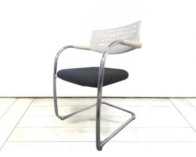 【中古】ビザビチェア vitra/ヴィトラ スタッキングチェア 433490