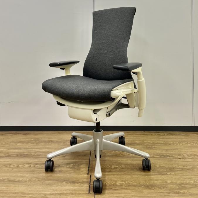 中古】エンボディチェア Herman Miller/ハーマンミラー 肘付ハイバックチェア 433676 - 中古オフィス家具ならオフィスバスターズ