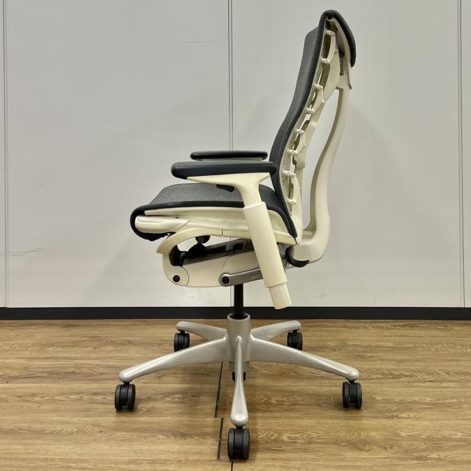 ハーマンミラー　エンボディチェア　(中古) 楽天市場】【中古】ハーマンミラー エンボディチェア 可動肘