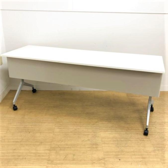 【軽量で使いやすい！スッキリ収納！】■平行スタックテーブル！■W1800×D600mm　ホワイト天板！【便利アイテム！】
                        パラグラフテーブル
                                    中古
            