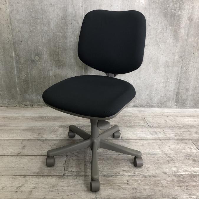 法人様に人気/ローコスト/落ち着いた色味/コンパクト/ロングセラー/
■オカムラ/CG-E/グレー
                        CG-Eチェア
                                    中古
            