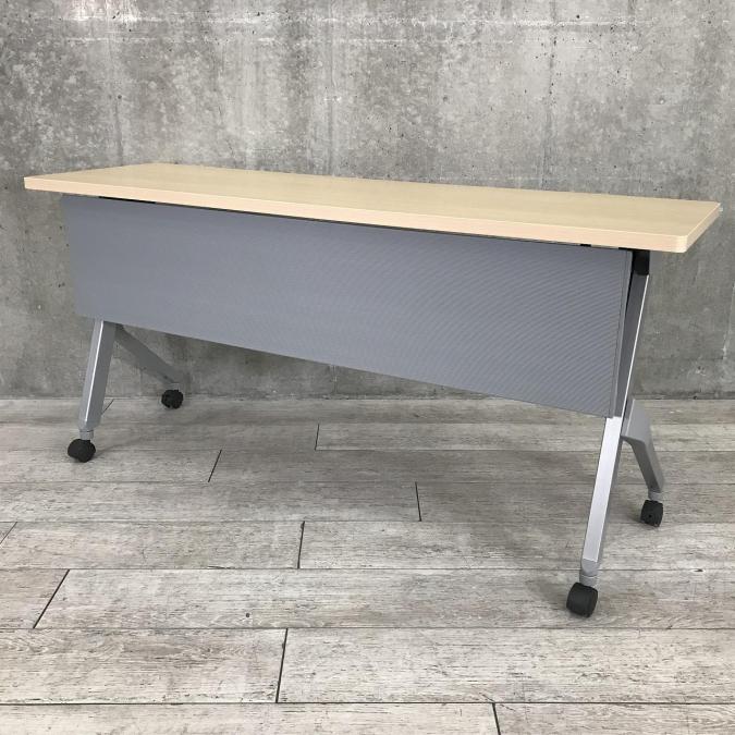 【コンパクトサイズ横幅1500mm】会議用・打ち合わせ用・面接用にぴったり/木目調テーブル/省スペース
                        フラプター
                                    中古
            