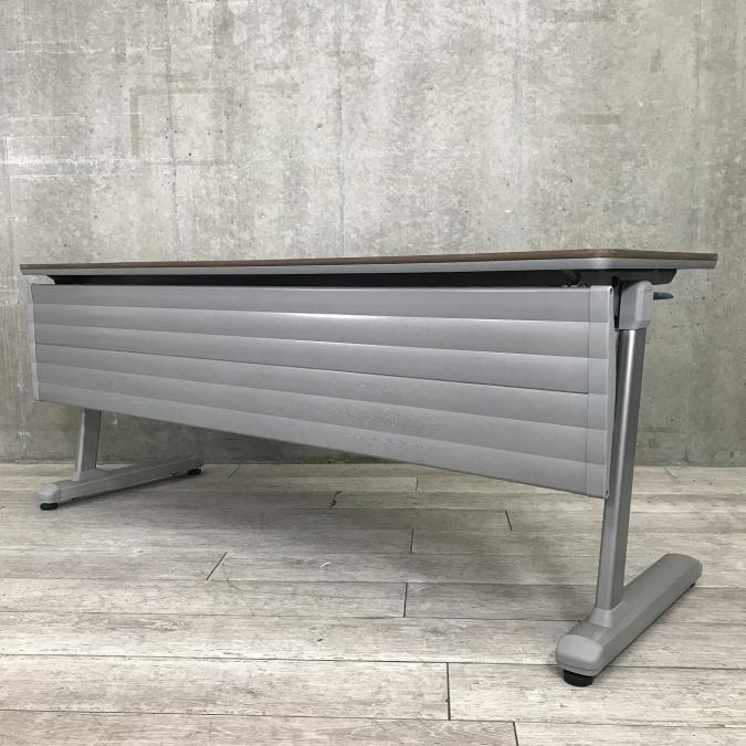 【省スペース！移動がラクラク！】オカムラのサイドスタックテーブル！【幕板付き！】
                        その他シリーズ
                                    中古
            