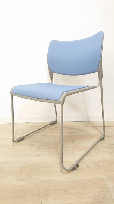 【6脚入荷】■オカムラ製　スタッキング　ブルー
                        8104シリーズ
                                    中古
            