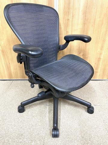 中古】アーロンチェア Herman Miller/ハーマンミラー 肘付ハイバック