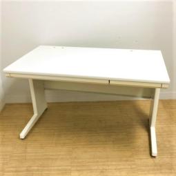 【限定1台】【引出付】【在庫入替セール】　オカムラの廉価デスク　village　新大阪店
