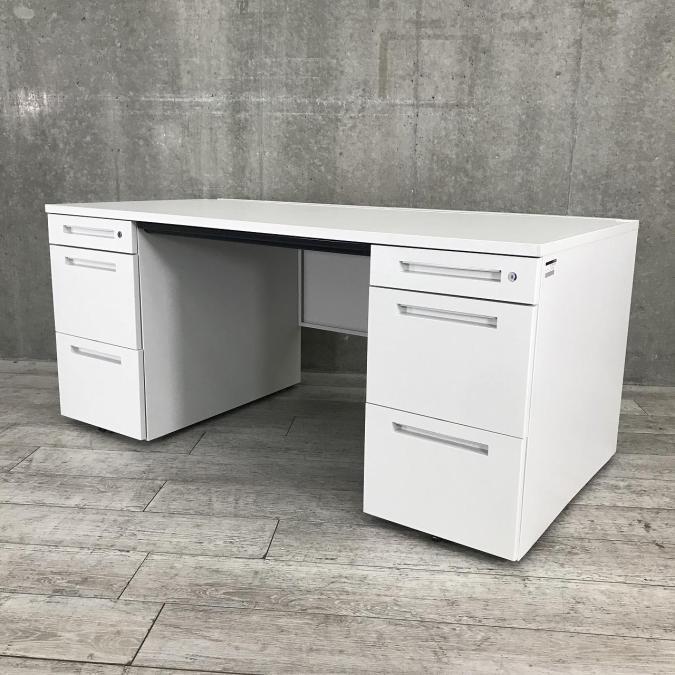 【横幅1600サイズ！】圧倒的スペース容量のオフィスデスク入荷！イトーキ/CZR//両袖机
                        CZRデスク
                                    中古
            