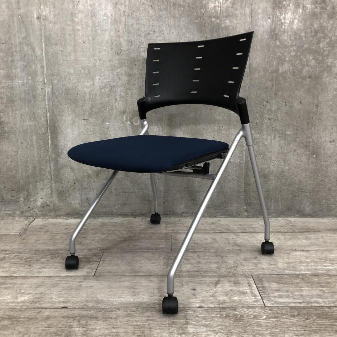 【定番の会議用チェア】安定のメーカー人気シリーズ/イトーキ製マノスチェア
                        マノスチェア
                                    中古
            