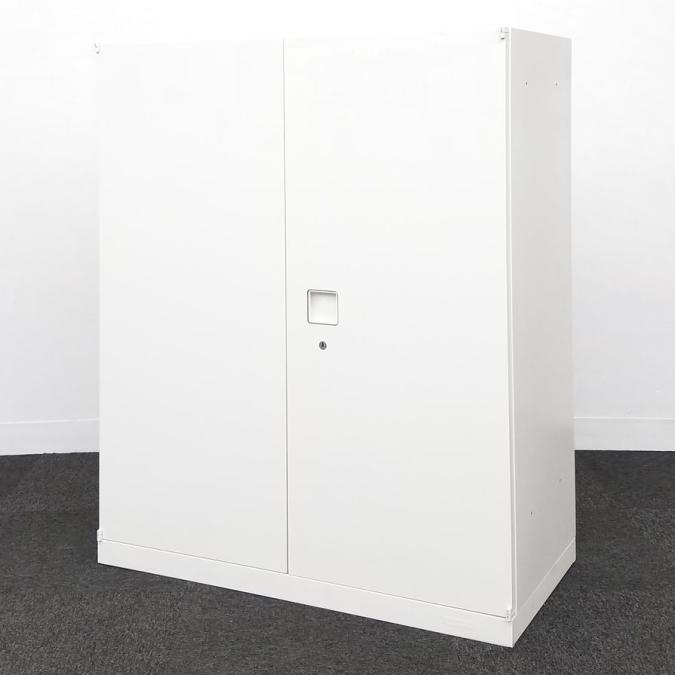 【8台限定！！】オカムラのロングセラー商品「レクトライン」キャビネット！中古　キャビネット　両開き　ホワイト　オフィス　収納庫　オカムラ　レクトライン　H1100
                        レクトライン
                                    中古
            