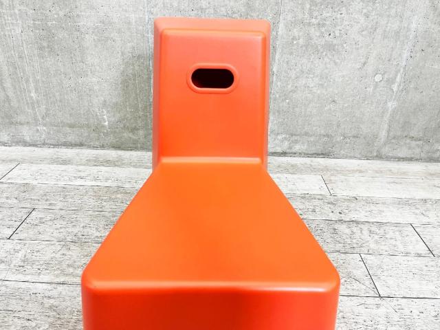 中古】 vitra/ヴィトラ スタッキングチェア 437507 - 中古オフィス家具