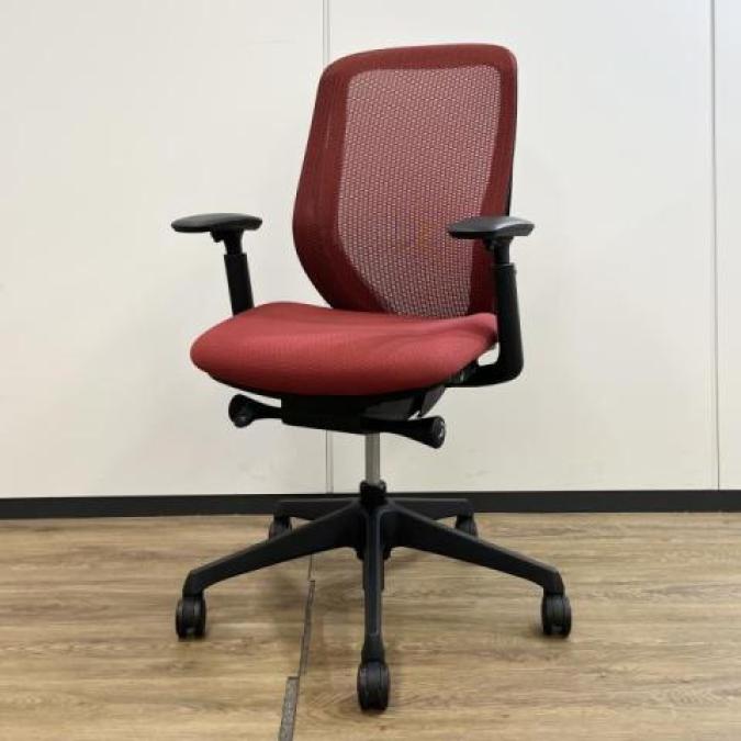 オカムラ製の多機能人気チェア「シルフィー　メッシュ　肘付きタイプ」が10脚入荷しました！　九州　／　オフィス家具　／　ロット
                        シルフィーメッシュ
                                    中古
            