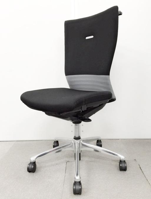 【オカムラ製の人気チェアが入荷！！】フィーゴ　okamura　ハイバック　肘無　ブラック　在宅　オフィス　テレワーク　増員　入れ替え　高級チェア　中古
                        フィーゴチェア
                                    中古
            