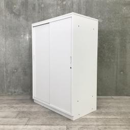 【定価約9万円】【ホワイトカラーの人気シリーズ引き違い書庫の入荷です】■イトーキ製　シンライン　引き違い書庫
