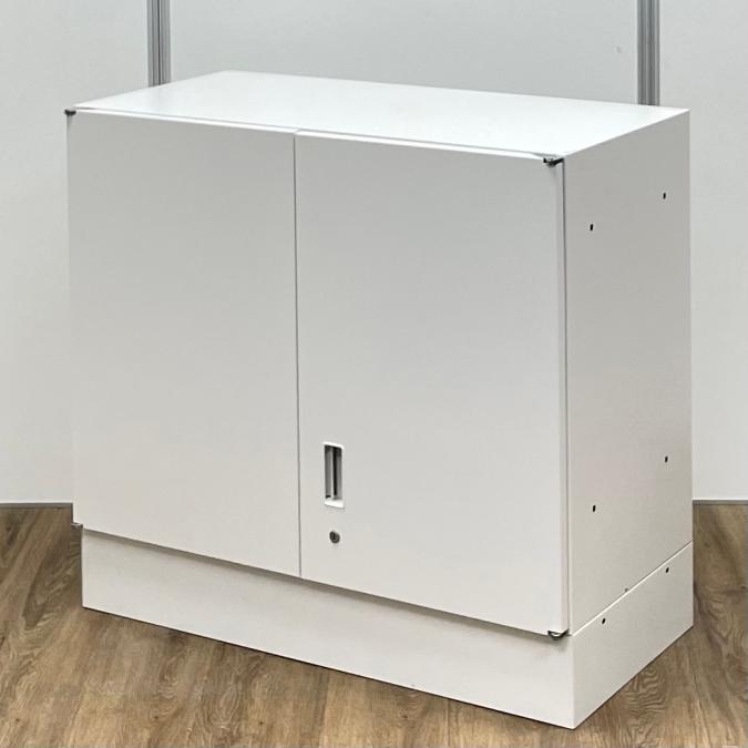 イトーキ製　シンラインシリーズ　ホワイトカラー　両開き書庫！！
                        シンライン
                                    中古
            