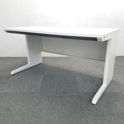 【2台入荷！】人気のホワイトデスク入荷！中古　デスク　オフィス　ホワイト　テレワーク　在宅ワーク　フリーアドレスデスク　イトーキ W1400