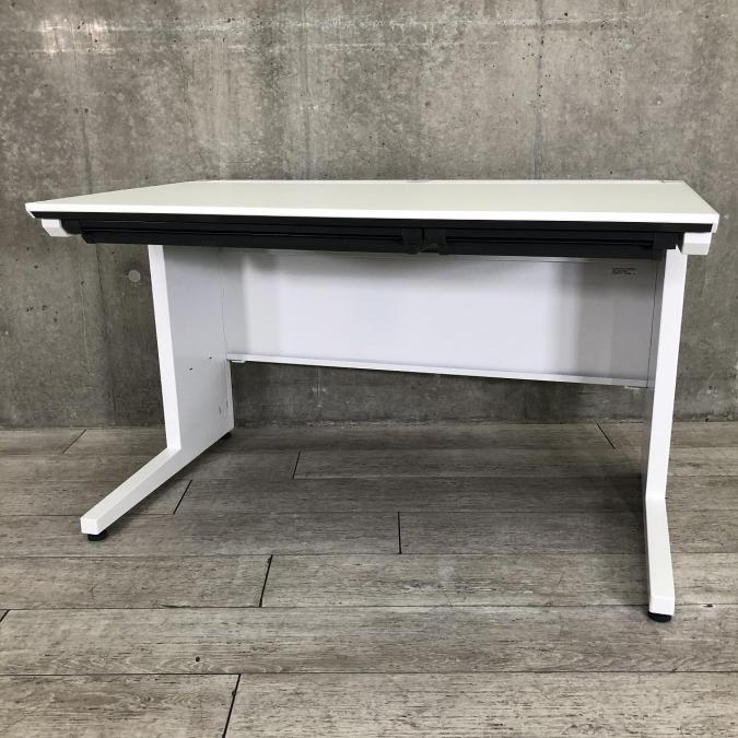 【在庫入替セール品】【定価約7万円】【人気サイズの横幅1200ｍｍ！ホワイトカラー平机の入荷です!】■コクヨ製　ＩＳシリーズ【B】
                        iSシリーズ
                                    中古
            