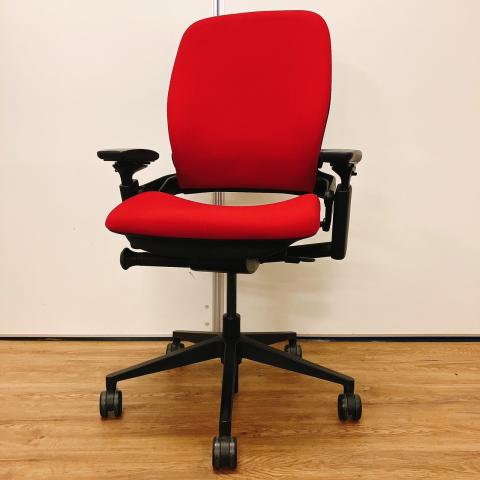 【中古】リープHD J502:CRIMSON Steelcase/スチールケース 肘付ハイバックチェア 439965