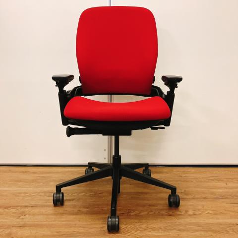 【中古】リープHD J502:CRIMSON Steelcase/スチールケース 肘付ハイバックチェア 439965