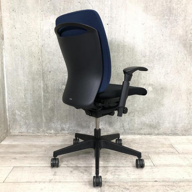 kenta様　ダークブルー ファブリックチェア C445ZR-FFW4 オカムラ エスクード ハイバック 固定肘 ダーク