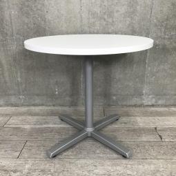 【休憩用のテーブルとしての使用におすすめ！】　オカムラ（okamura）　8177シリーズ　丸テーブル　■色：ホワイト