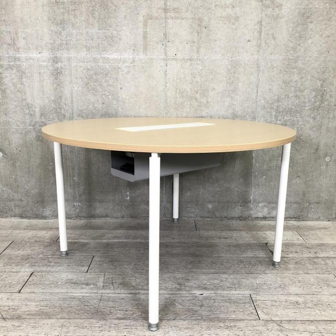 【在庫入替セールのため特価】【ナチュラル天板の丸テーブル】■ITOKI　ミーティングテーブル　丸テーブル　■ナチュラル天板×ホワイト脚　■4本脚タイプ　■幅1200【ミーティング時に便利な配線カバー付き】
                        その他シリーズ
                                    中古
            