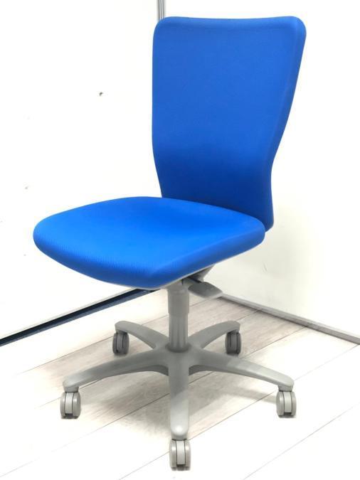 オカムラ製｜カロッツァ｜大人気チェア☆シンプルなデザインに圧倒的座り心地！！
                        カロッツァチェア
                                    中古
            