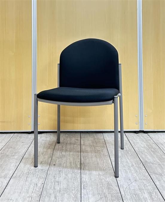 【イトーキ製のスタッキングチェアが入荷】イトーキ　ITOKI　ブラック　収納　中古　打ち合わせ　セミナー　起業
                        その他シリーズ
                                    中古
            