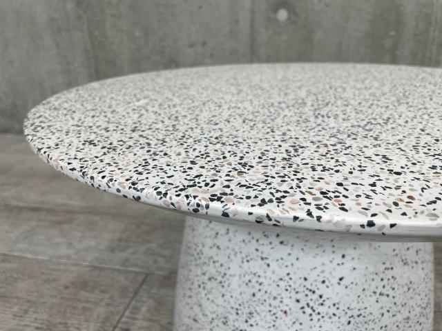 お気にいる テラゾー 60 展示品 table（フンギ60テーブル） モーダ 