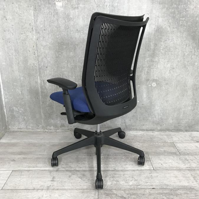 中古】ヴィスコンテチェア CWH6ZA FEA4 オカムラ/okamura 肘付